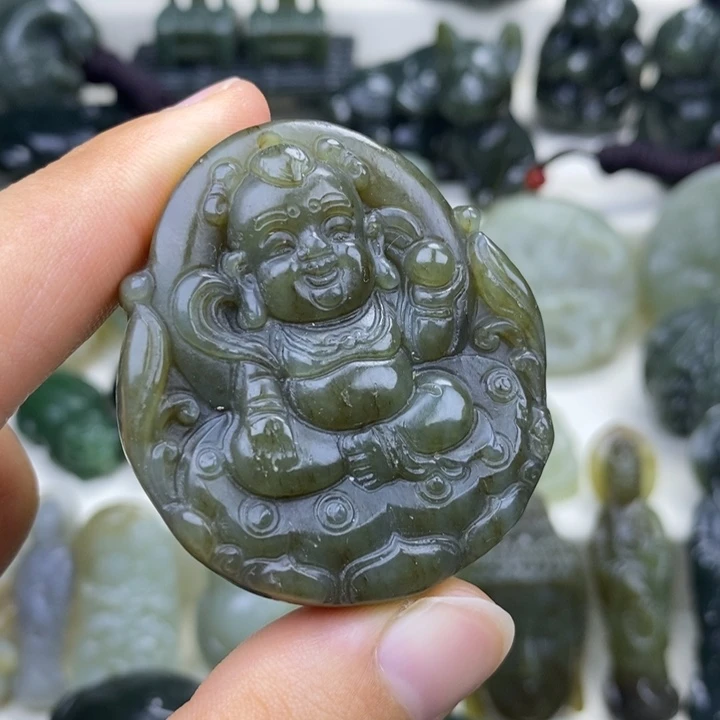 颈饰未镶嵌和田玉
