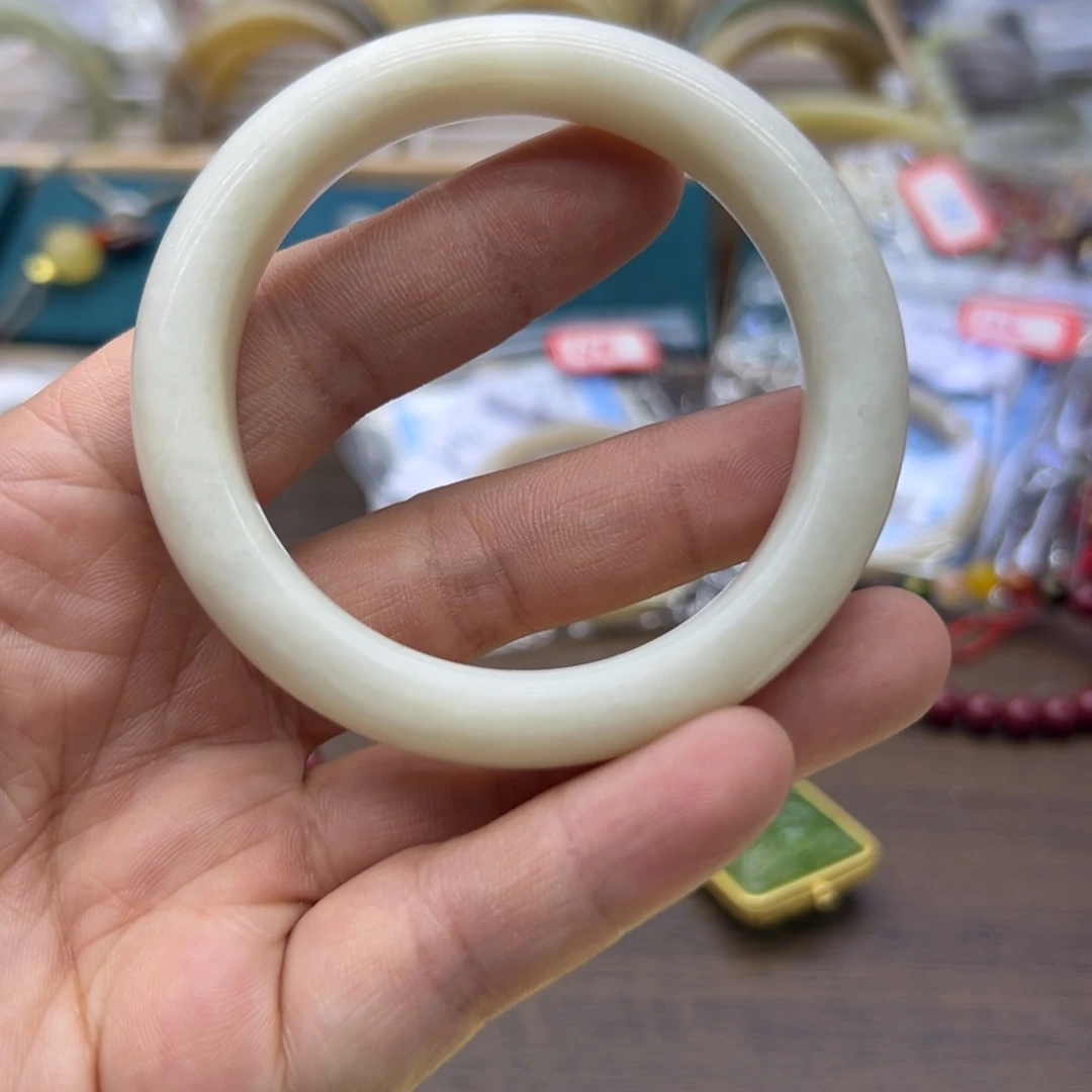 和田玉未镶嵌手镯55:3圈围119瑕