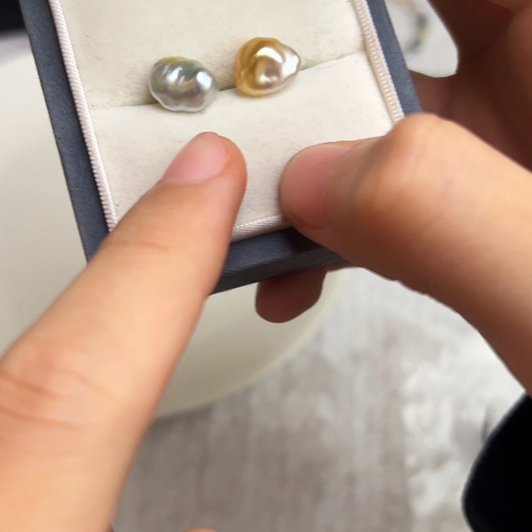 i***包颈饰海水珍珠18K金镶嵌