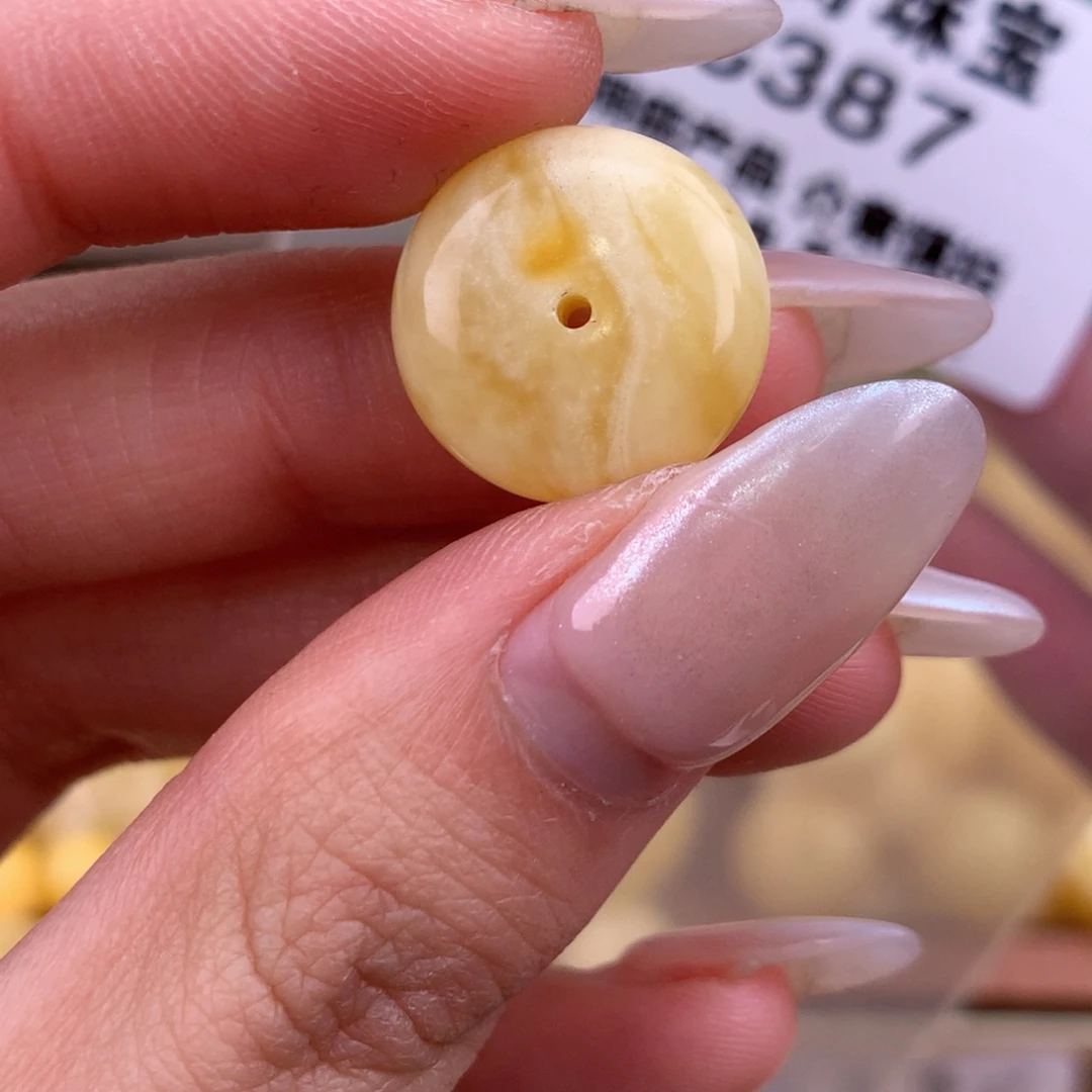 琥珀未镶嵌珠宝奇石16.6
