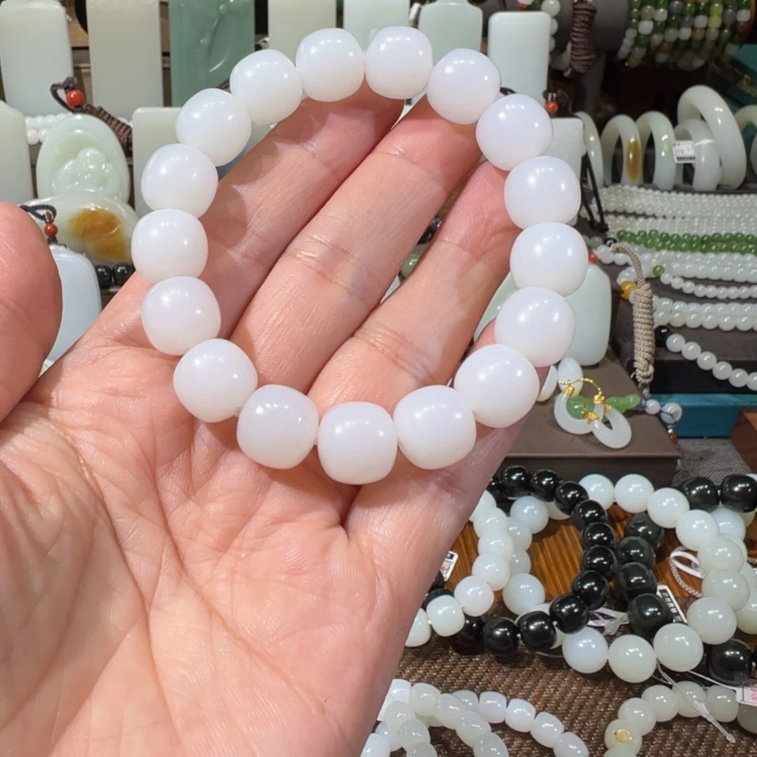 和田玉未镶嵌挂件赛*手