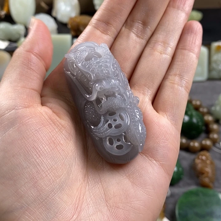 豁***果颈饰未镶嵌和田玉