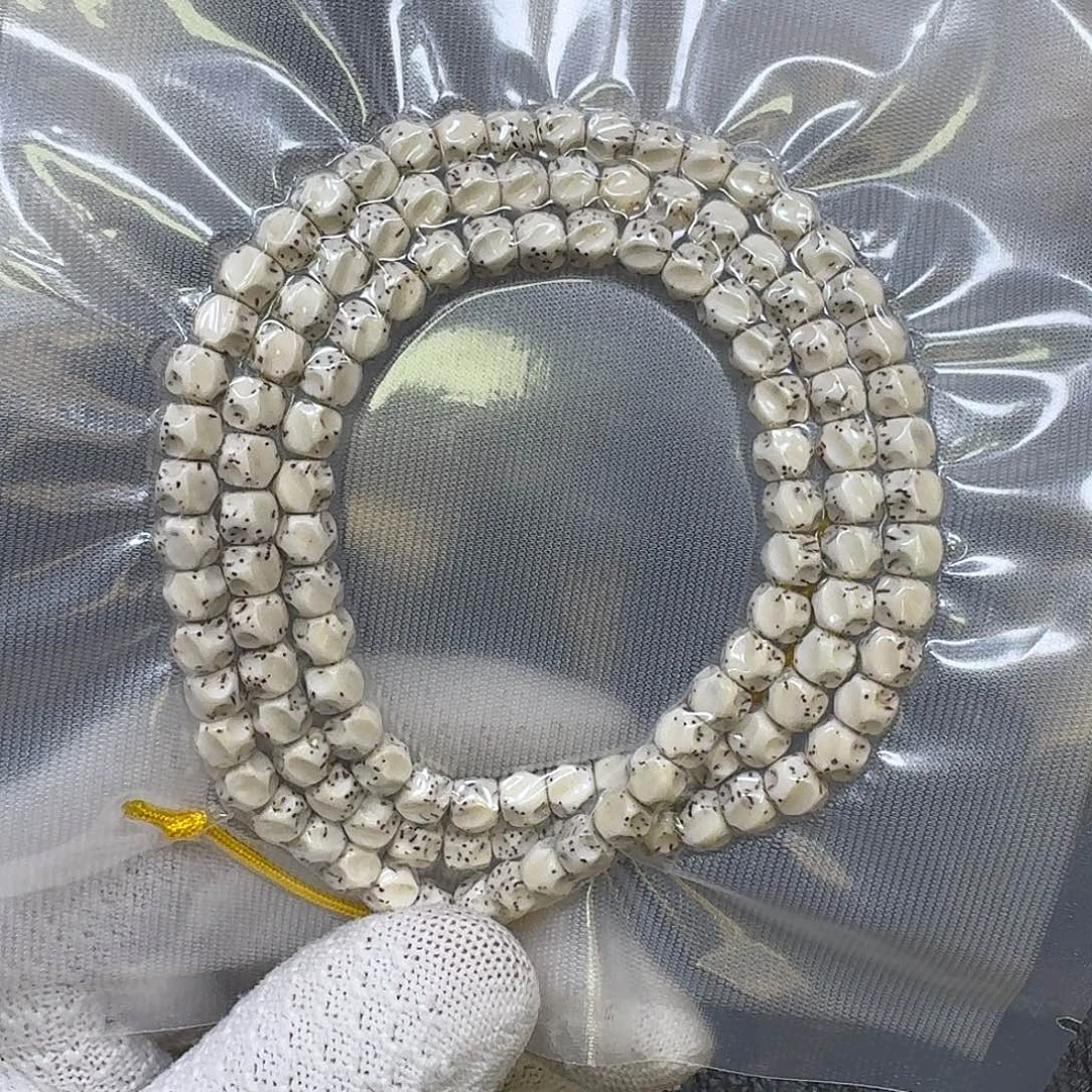 航***室星月菩提手串7*6原生态大留白巧克力无相