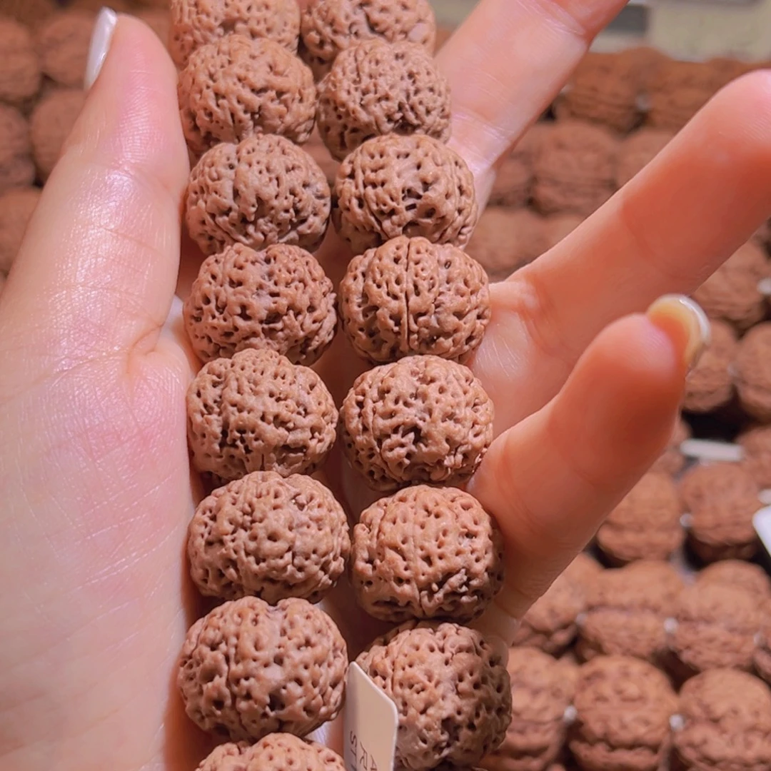 玩***）金刚菩提手串爆肉梅花