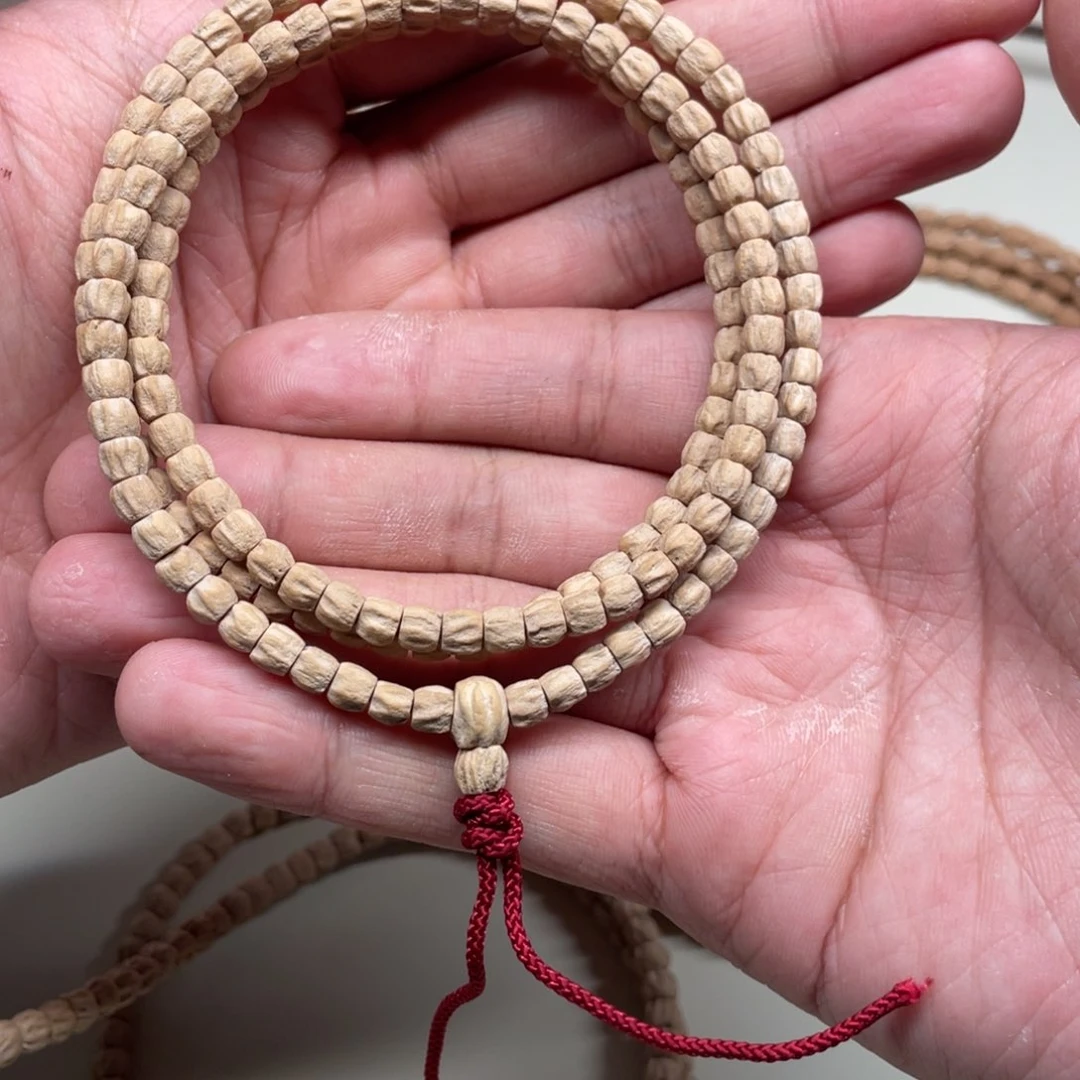 柏香籽/百香籽吊坠杨**?