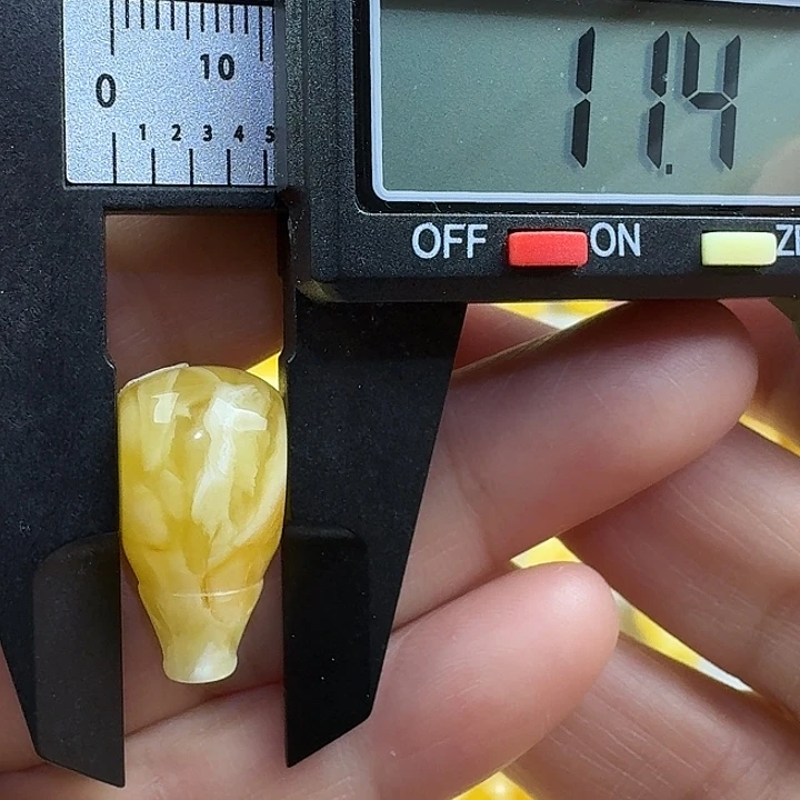 蜜蜡未镶嵌裸石13杂