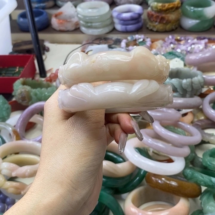 石英质玉手镯足银镀金镶嵌小*情