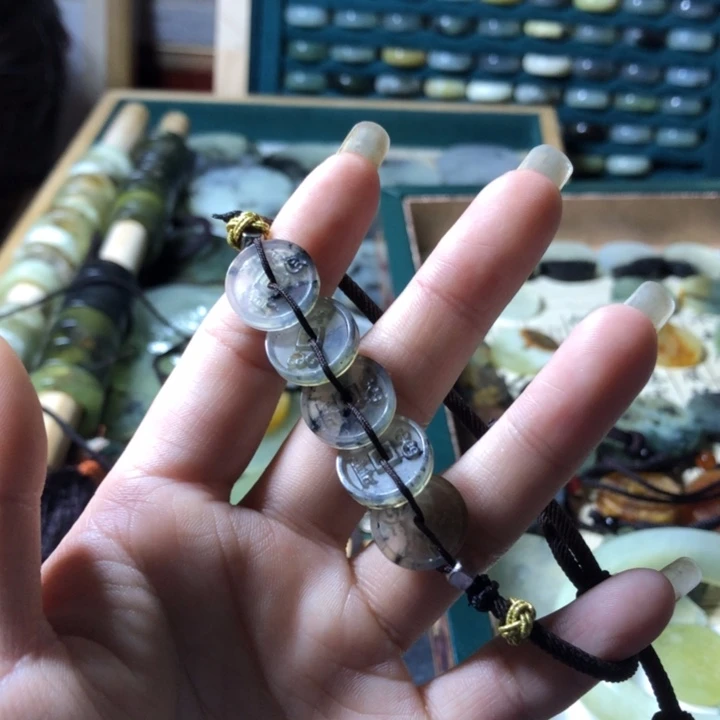 岫玉未镶嵌岫玉五帝钱手链