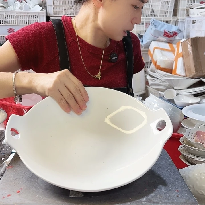 盘微瑕产品介意勿拍………新款双耳大号一个
