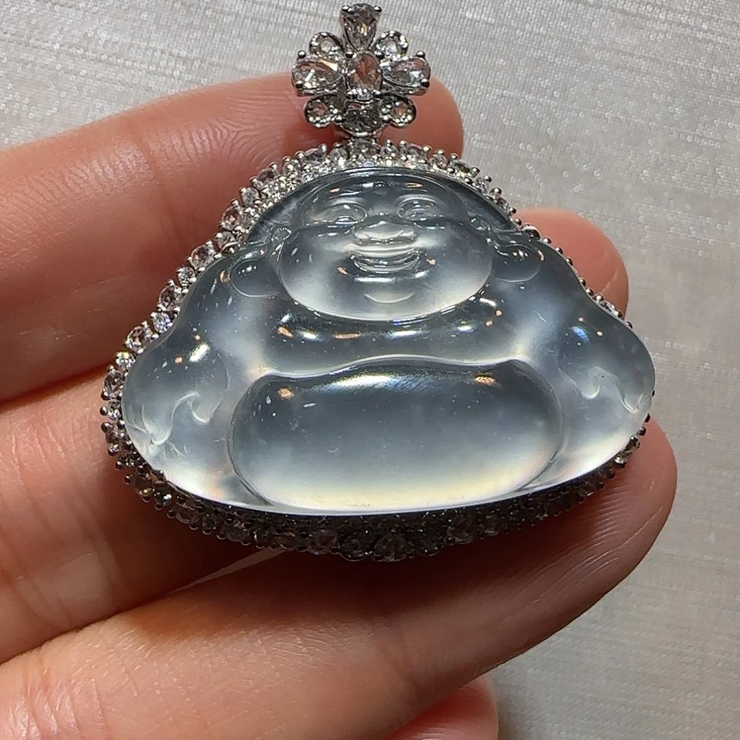 翡翠18K金镶嵌颈饰佛