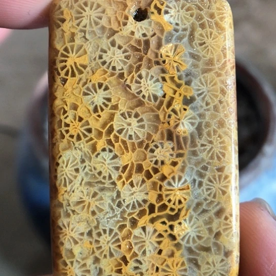 硅化玉吊坠未镶嵌