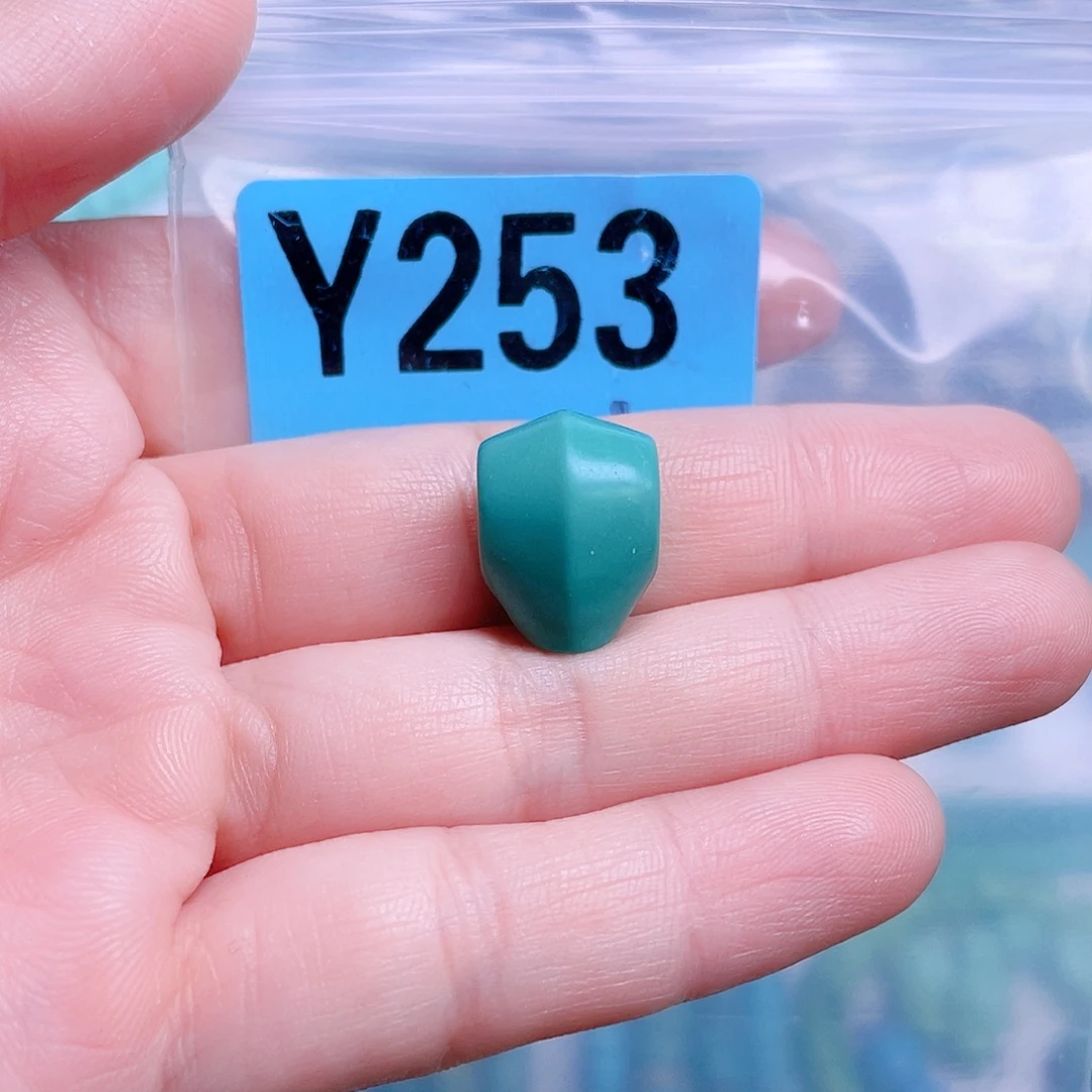 十堰原生态绿石头特色手工配饰