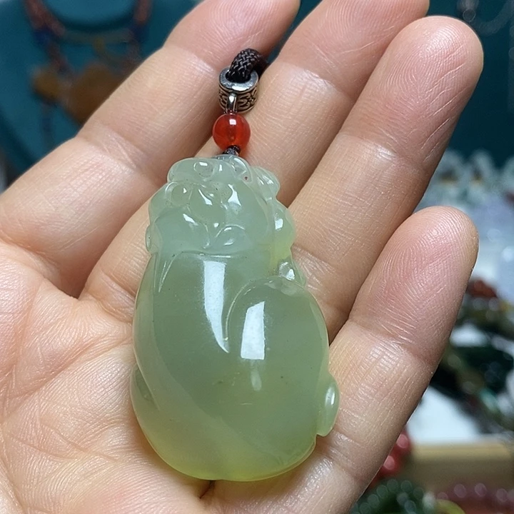 吊坠(赠链)未镶嵌翡翠