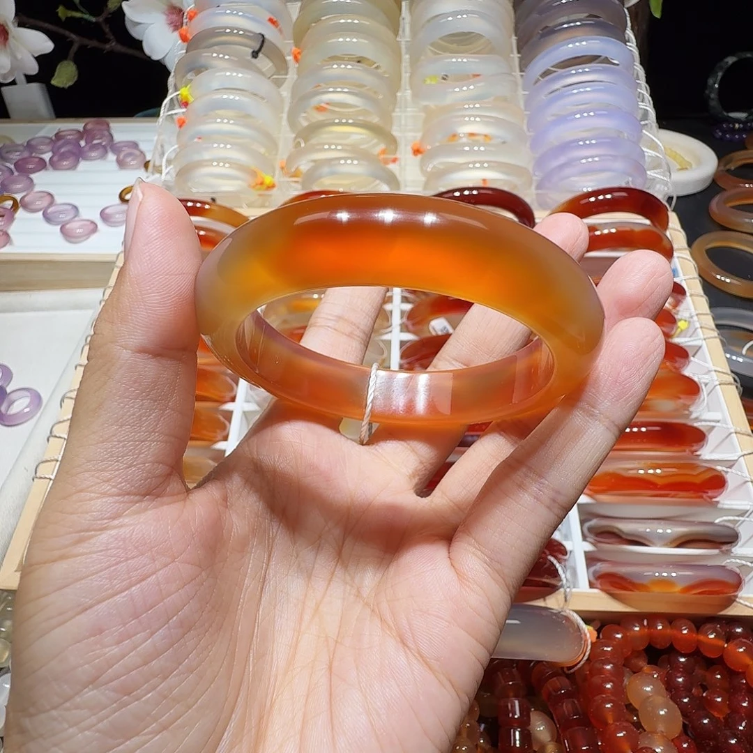 玛瑙/玉髓手镯未镶嵌我****苏买断价位 不退不换