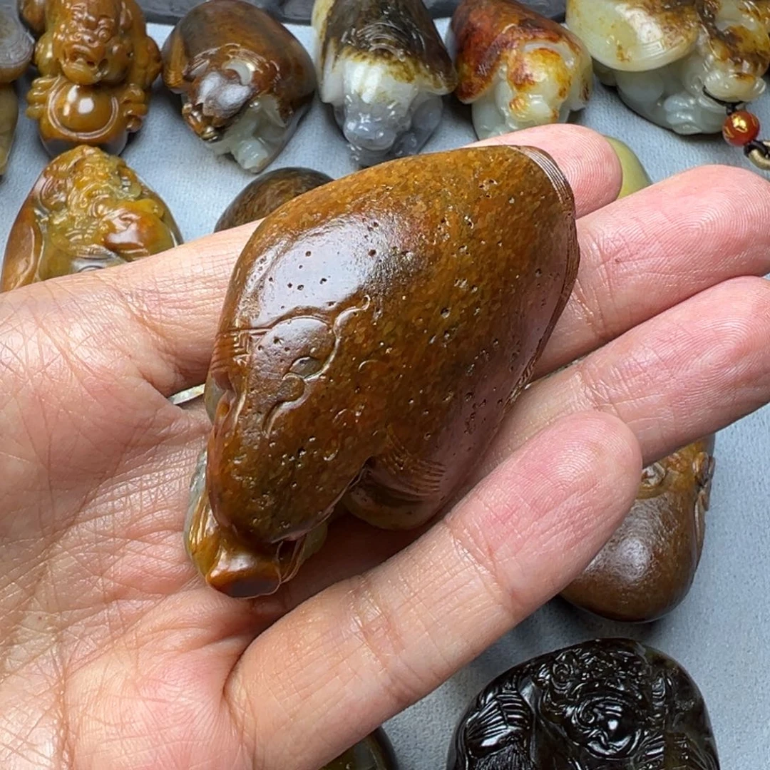 和田玉未镶嵌挂件