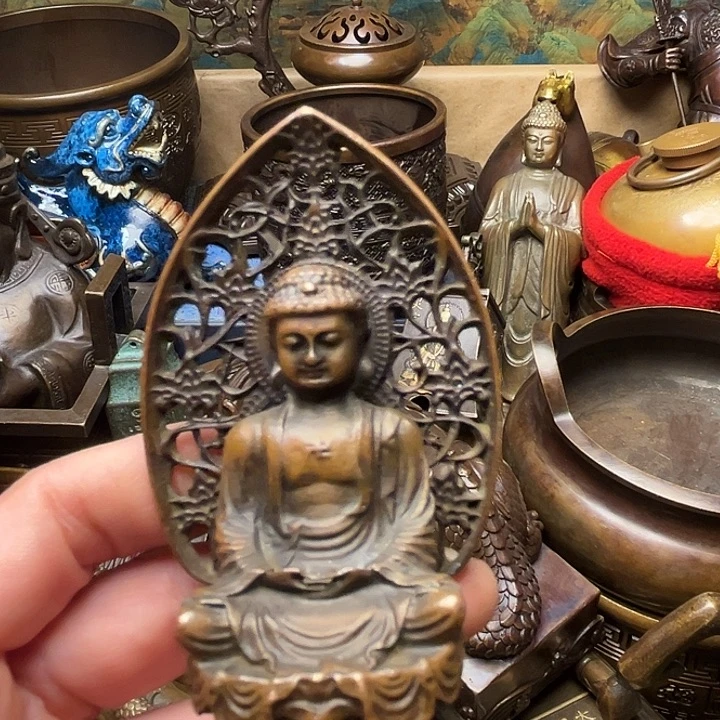 精美铜器批发档口