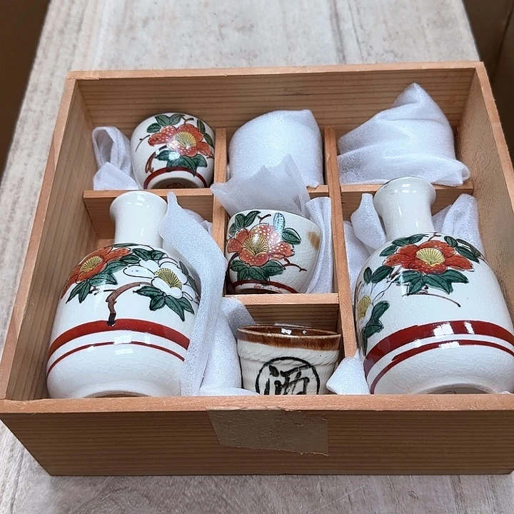 瓷片两壶四杯哈哈哈哈哈