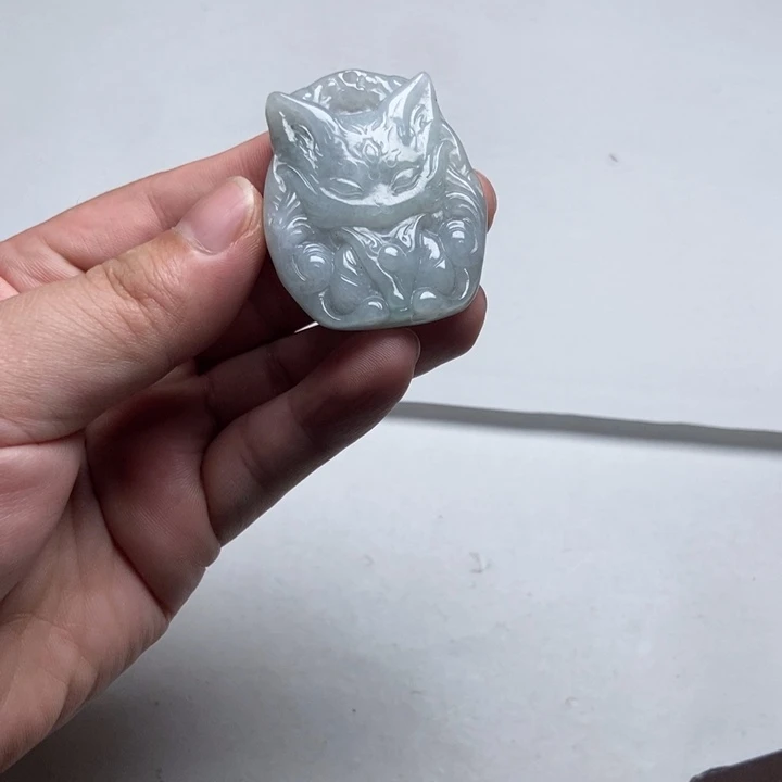 翡翠未镶嵌颈饰狐狸6