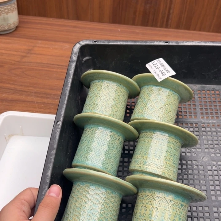 1219-048 内高5瑕疵默认一只