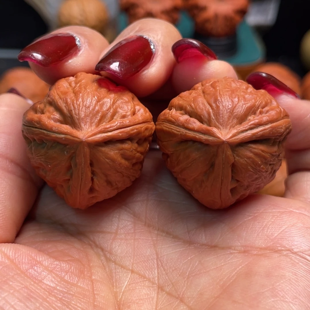 把件文玩核桃元宝三棱