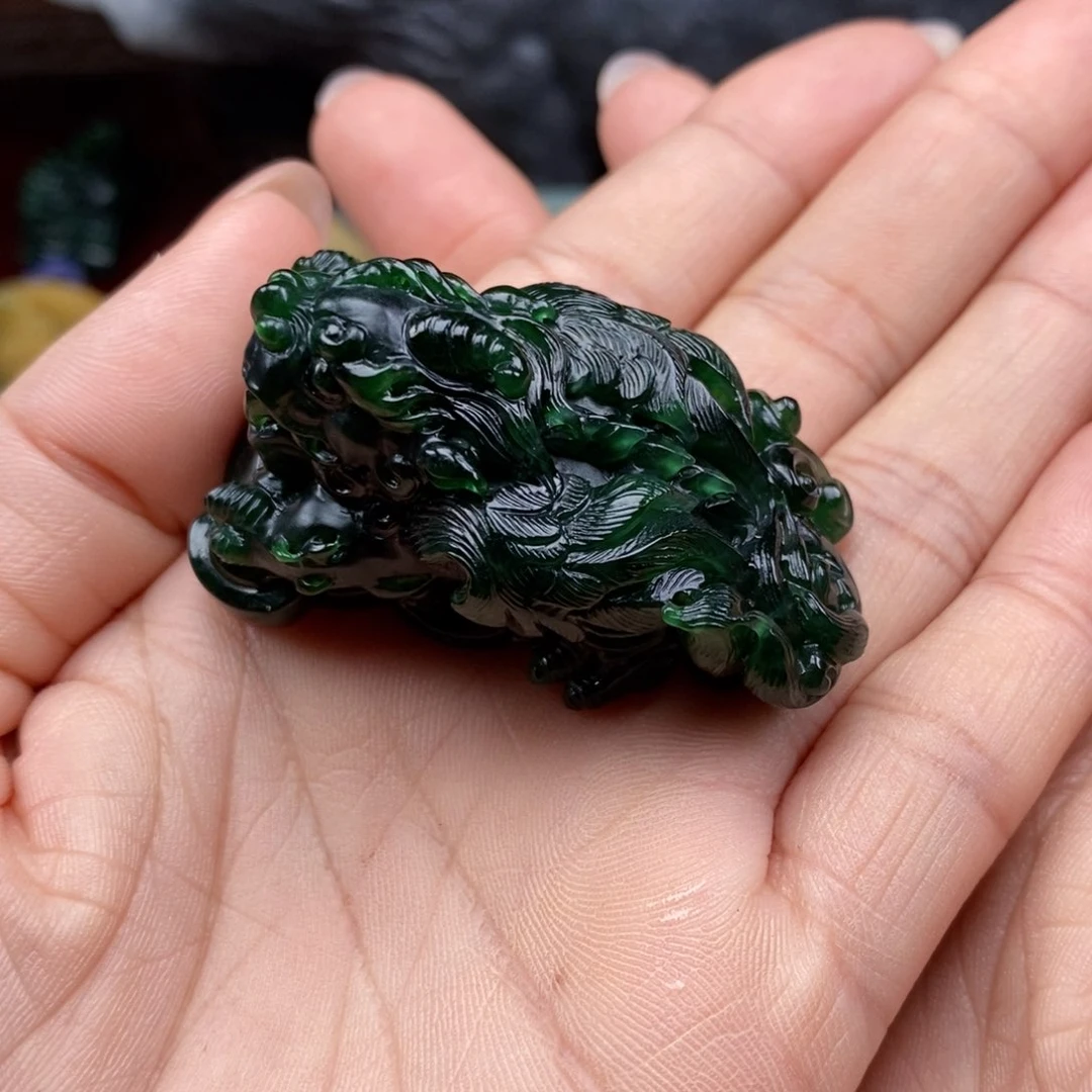 康***定制翡翠未镶嵌貔貅k