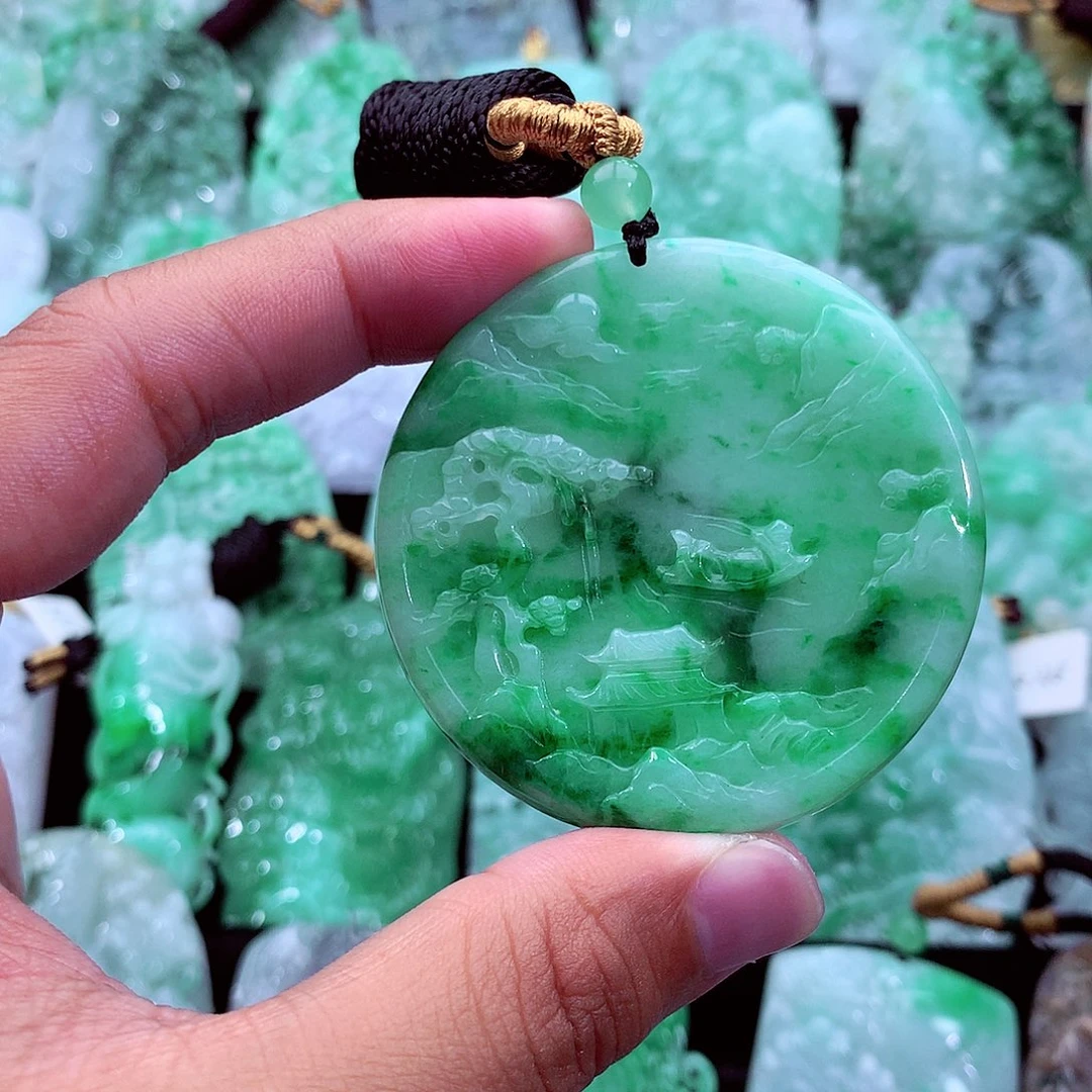 吊坠(不含链)未镶嵌翡翠