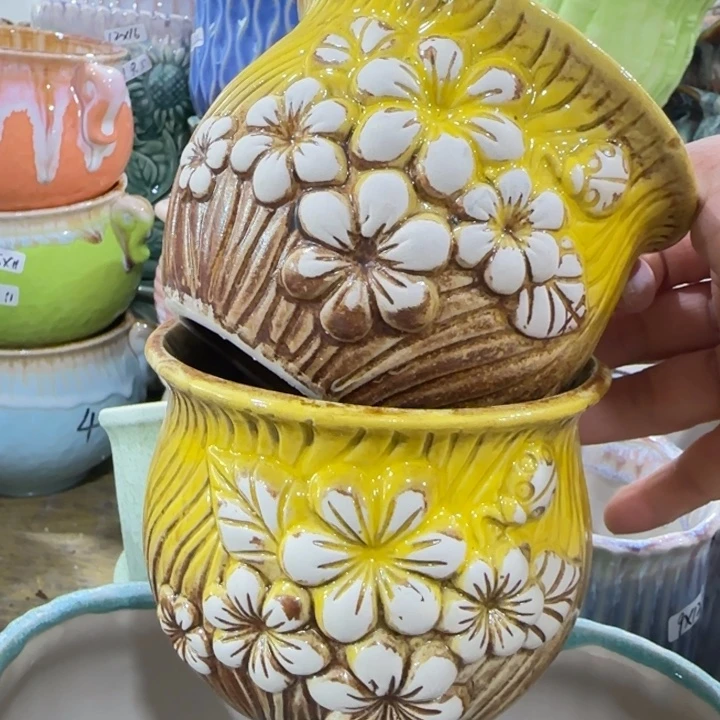 凑9块包邮，有孔，陶瓷花盆