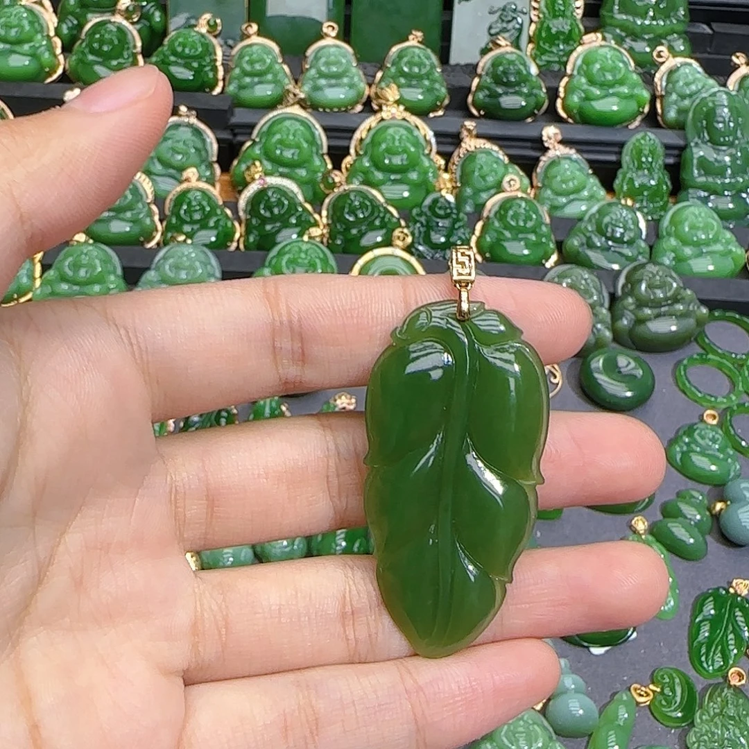 和田玉（碧玉）18K金镶嵌颈饰