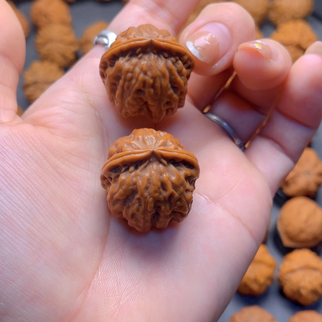 核桃文玩把件小秤砣