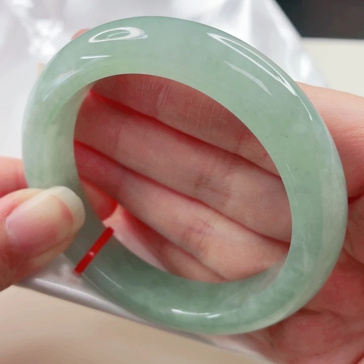 翡翠未镶嵌手镯53.8圈x239