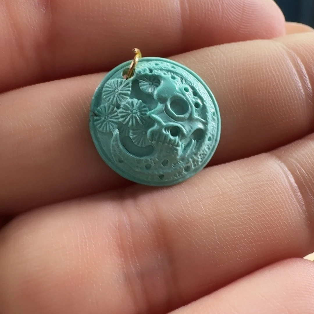 绿松石未镶嵌颈饰