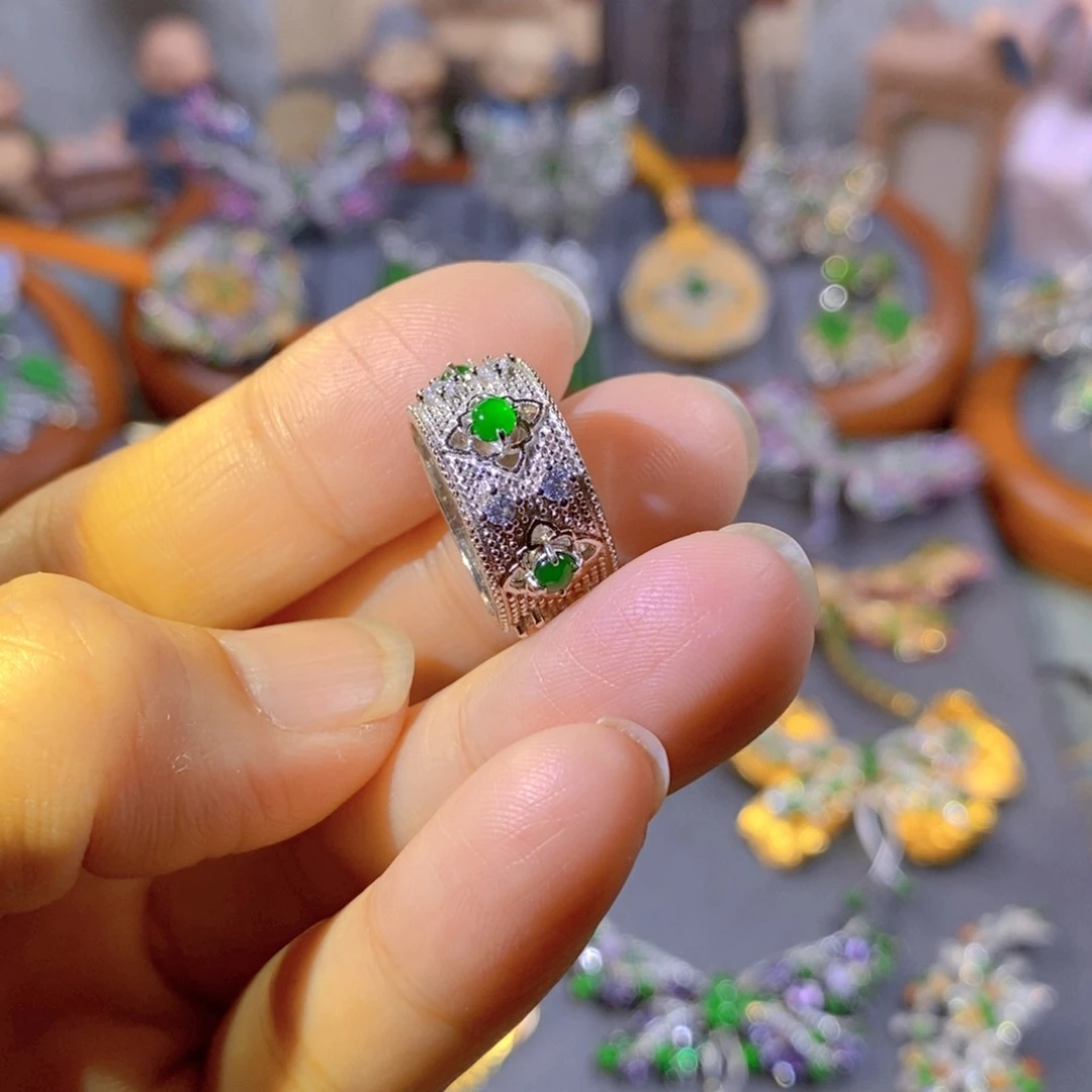 颈饰银S925镶嵌翡翠