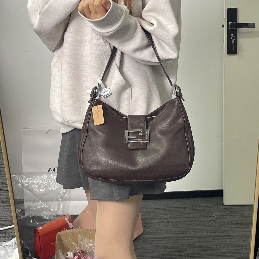 95新 FENDI/芬迪 爱夏奢品/芬迪/单肩包/81009