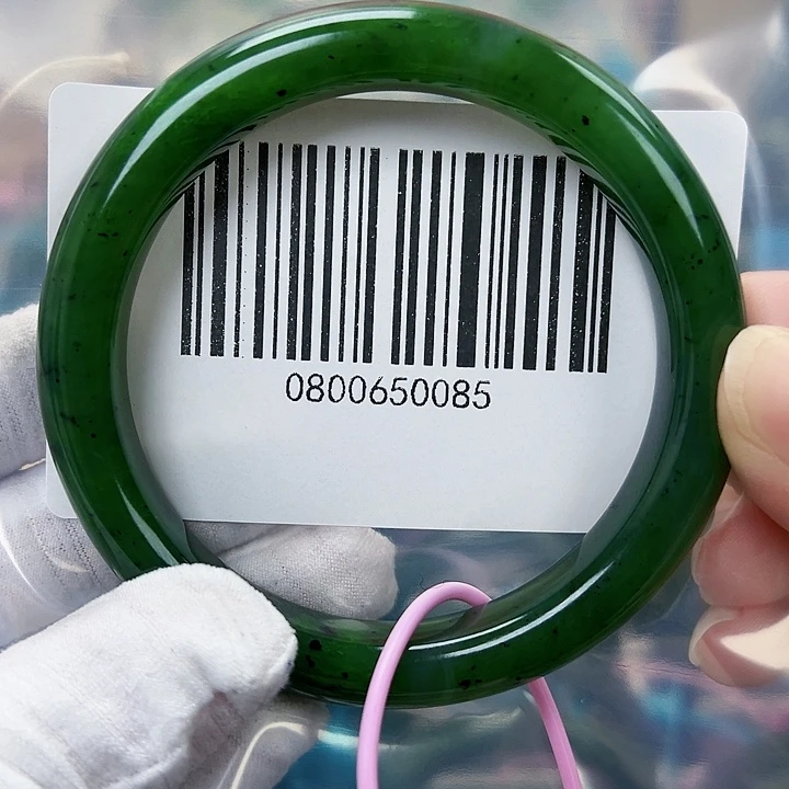 用***7和田玉未镶嵌手镯包容60