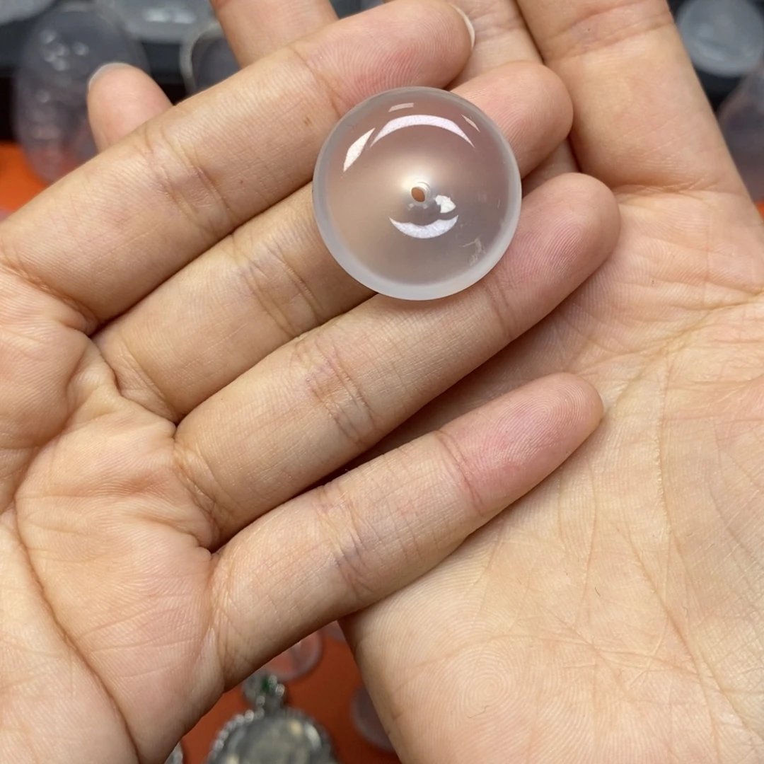 石英质玉未镶嵌颈饰