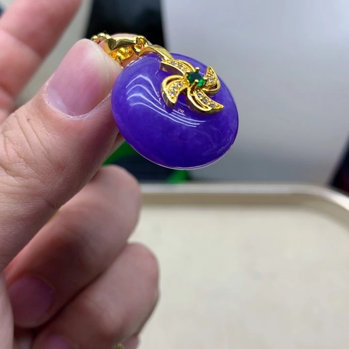 翡翠颈饰未镶嵌吊坠规格