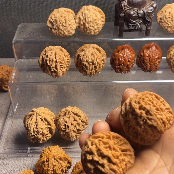 吊坠文玩核桃40蟠龙纹