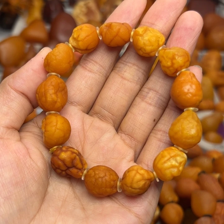 未镶嵌琥珀裸石天然蜜蜡