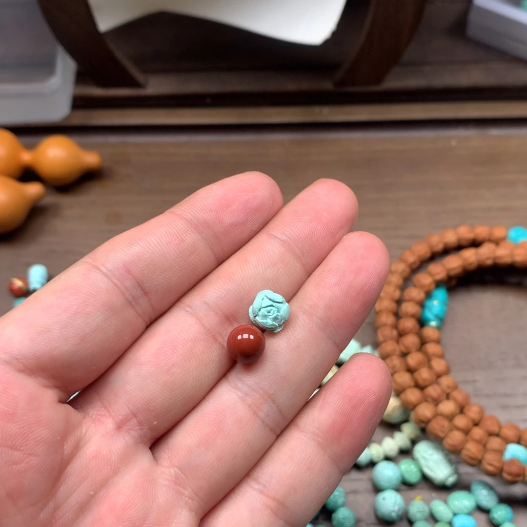 南红玛瑙未镶嵌雕刻