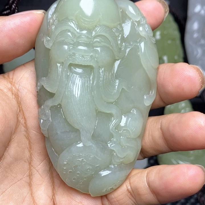 颈饰未镶嵌和田玉