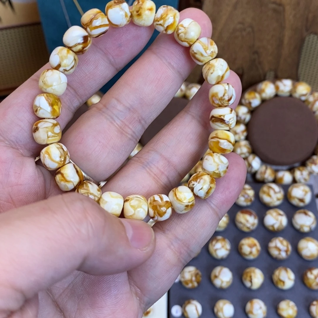 8+沁色精工老型手串