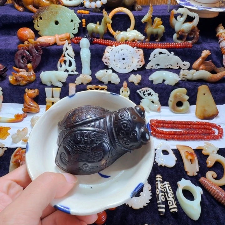 贤***人水牛剖层皮革瓷玉1111111111111111