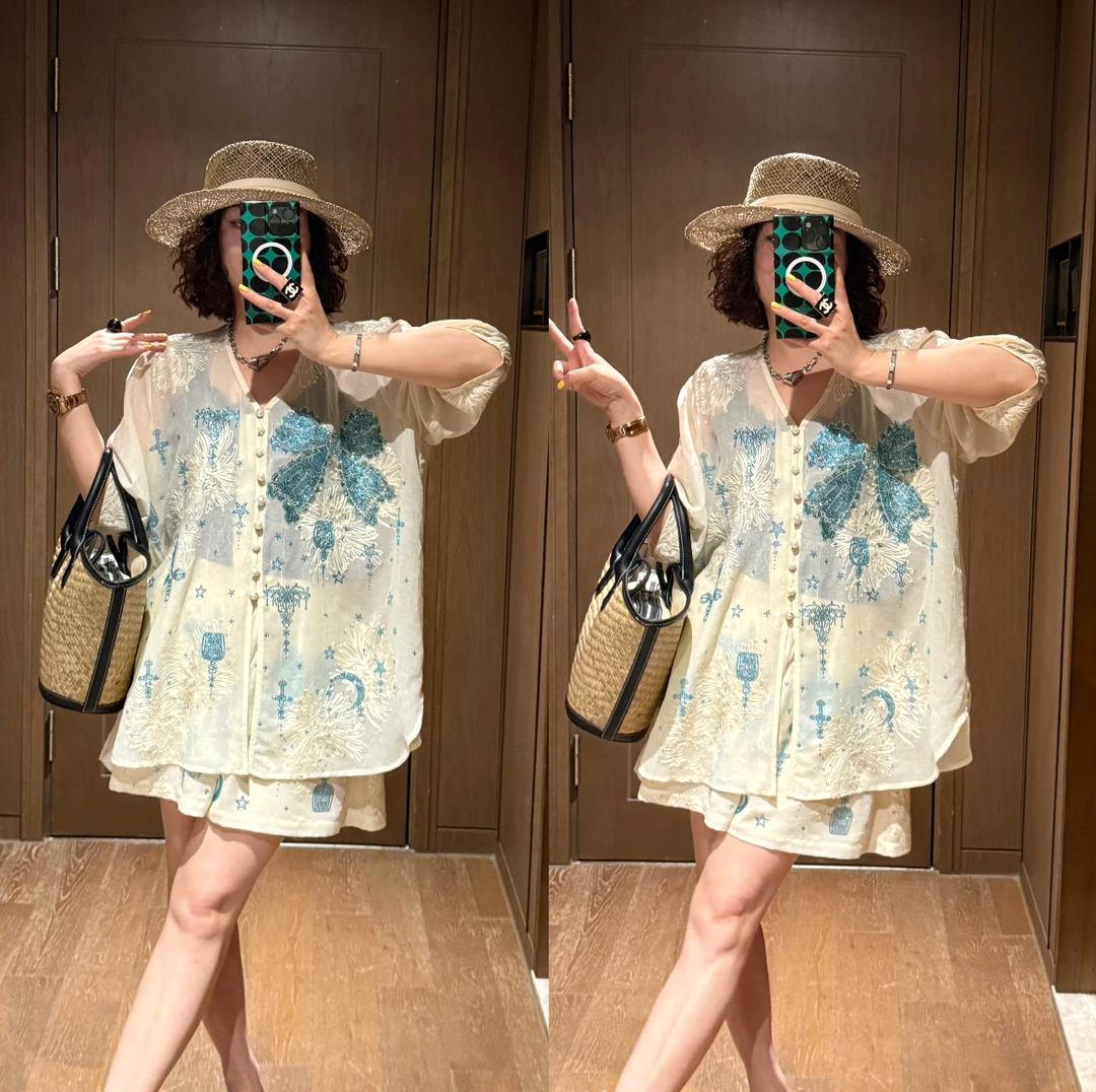 YDFSTUDIO小众【清风拂面】欧货高品亮钻刺绣拼接设计上衣+短裤套装