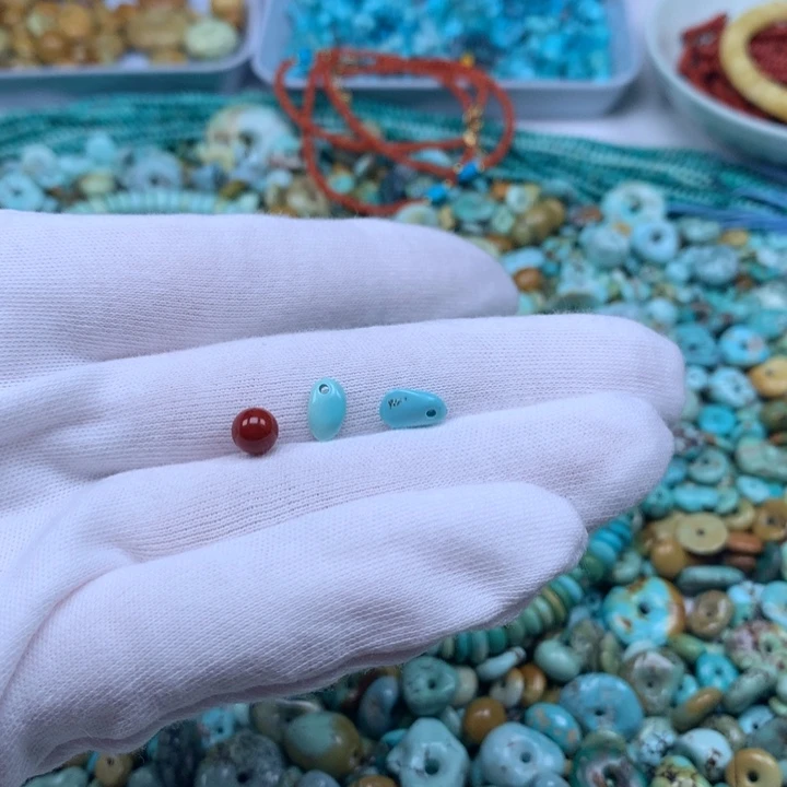 南红玛瑙未镶嵌珠宝奇石