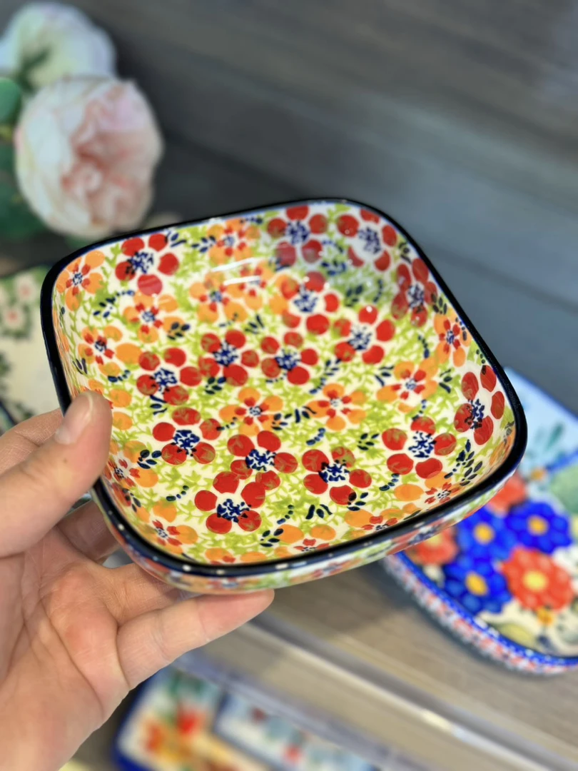 新疆包邮【5.5寸三色小吃碟】5.5寸方形盘手绘陶瓷手工创意干果盘