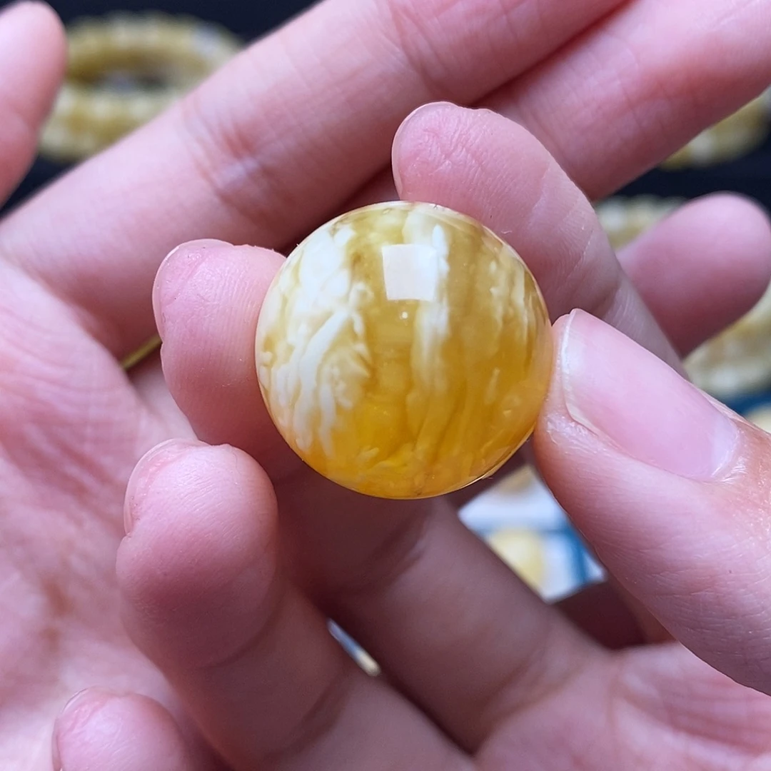 蜜蜡珠宝奇石未镶嵌