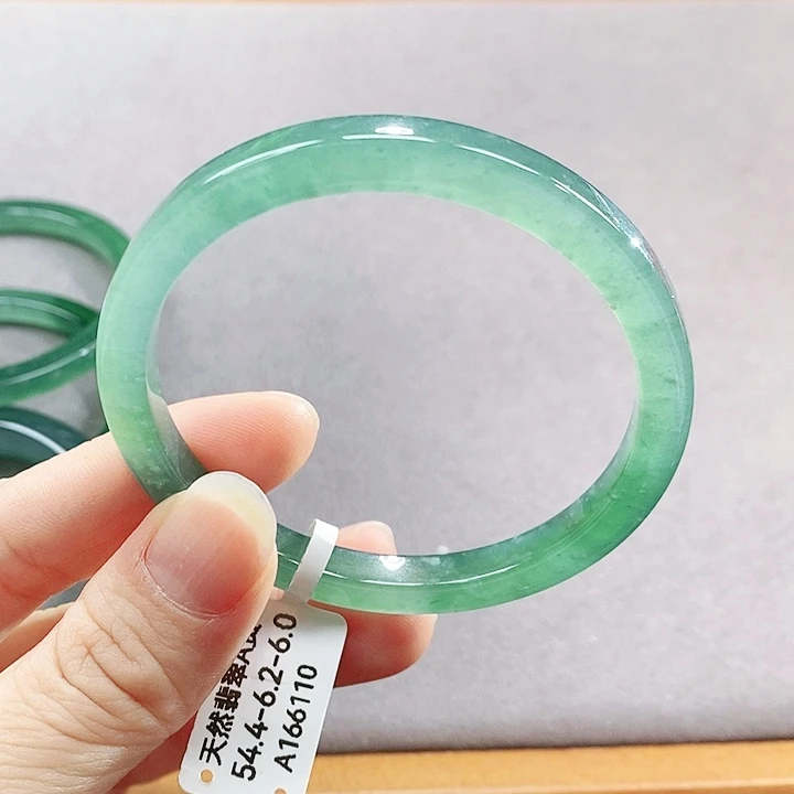 【闪购商品】未镶嵌手镯翡翠