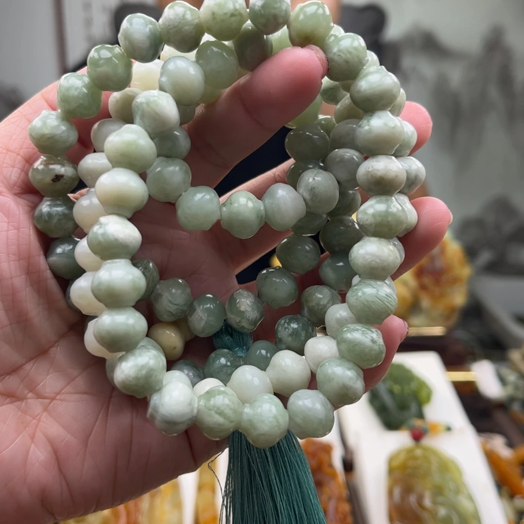 岫玉未镶嵌挂件手链