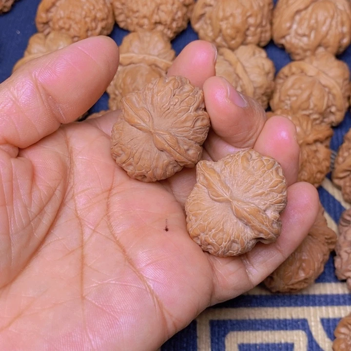 【闪购商品】文玩核桃吊坠你*元宝36