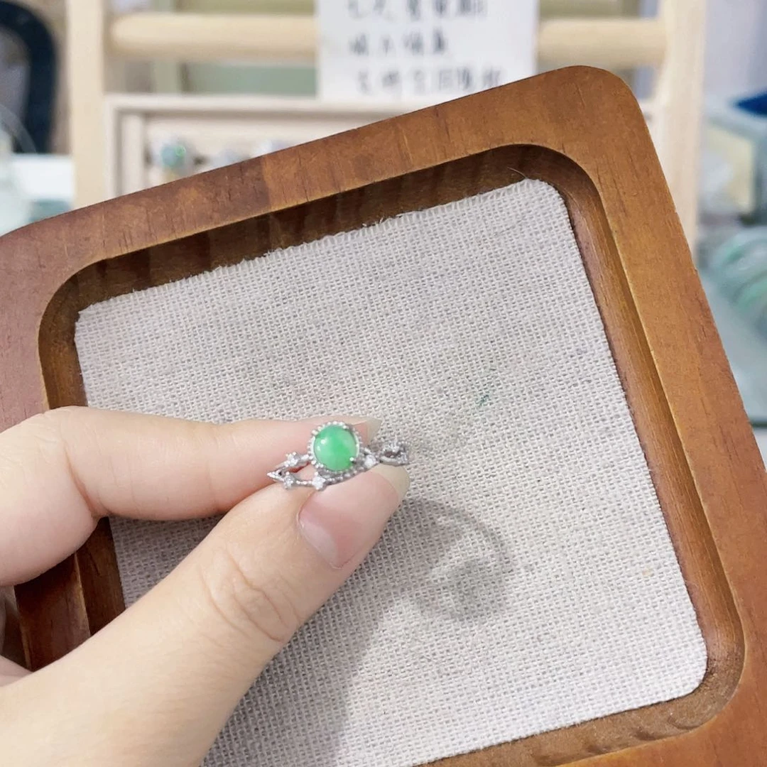 颈饰未镶嵌翡翠天然翡翠Ａ货